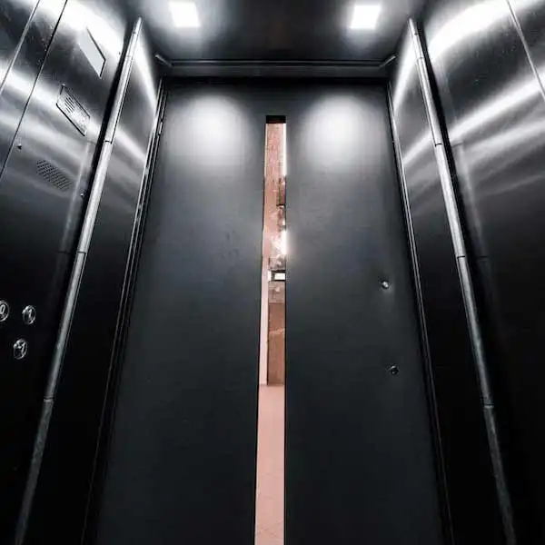 bb Bibikas – Ανελκυστήρας Εμπορικό / Δημόσιο