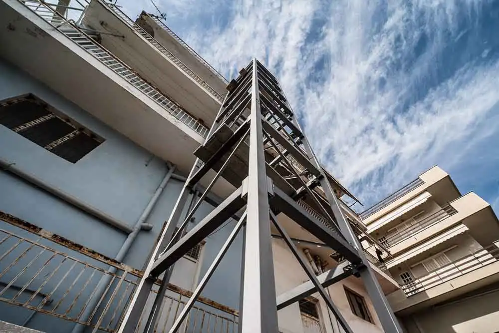 Πολυκατοικία – 3th km Χαλκίδας/Αρτάκης (Μεταλλικό Φρεάτιο Μόνο) Πολυκατοικία - 3th km Χαλκίδας/Αρτάκης (Μεταλλικό Φρεάτιο Μόνο)